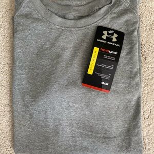 NWT Under Armour Gray Sport Tee YM